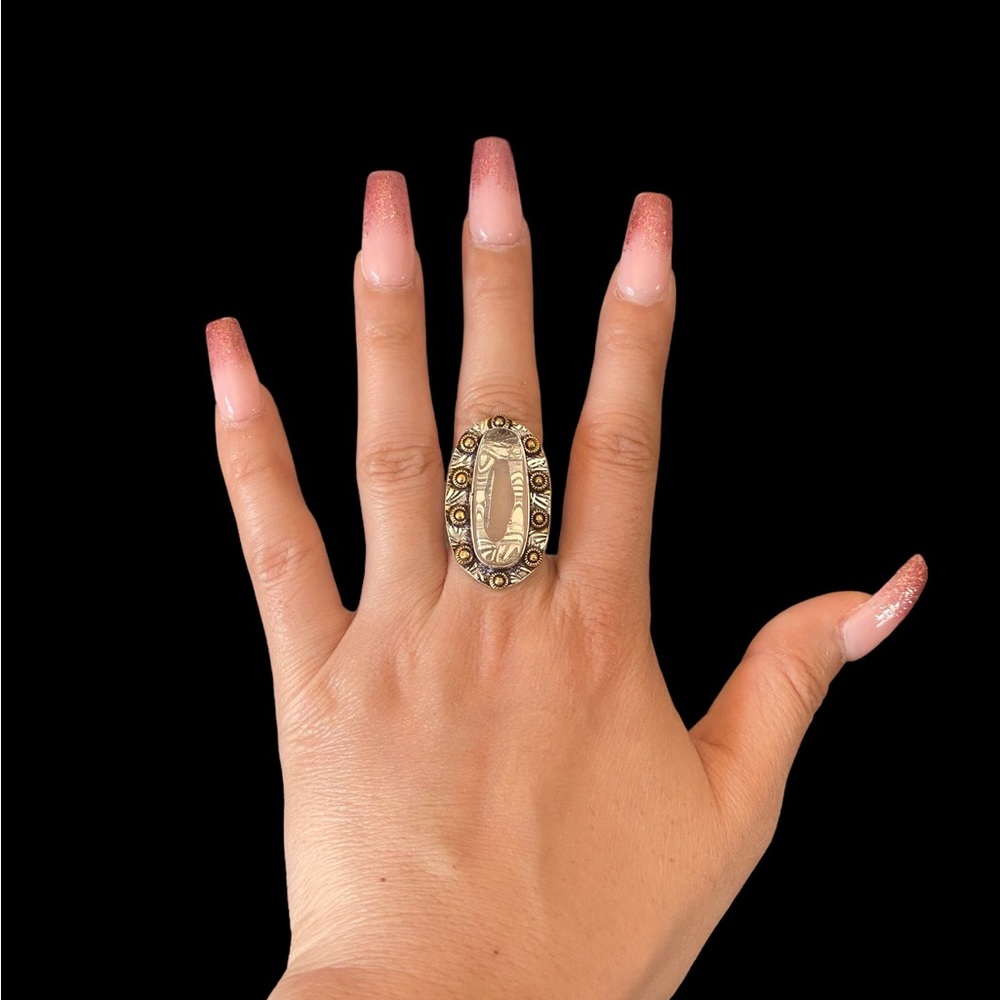 Clear “topaz” Two Toned Ring - Picture 9 of 13